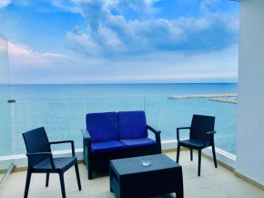 Blue View 402